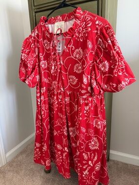 Red floral dress nwt